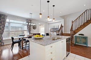 228 Moody Dr, Kleinburg, ON L4H 3Z6, CA Photo 14