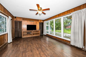 Family Room1DSR