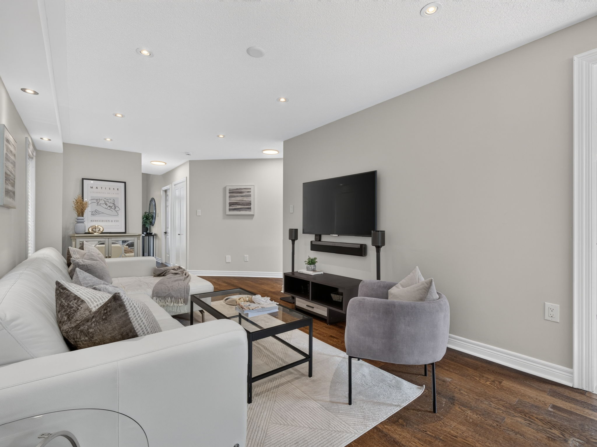 228 Rosemount Ave York, ON M9N 3C5