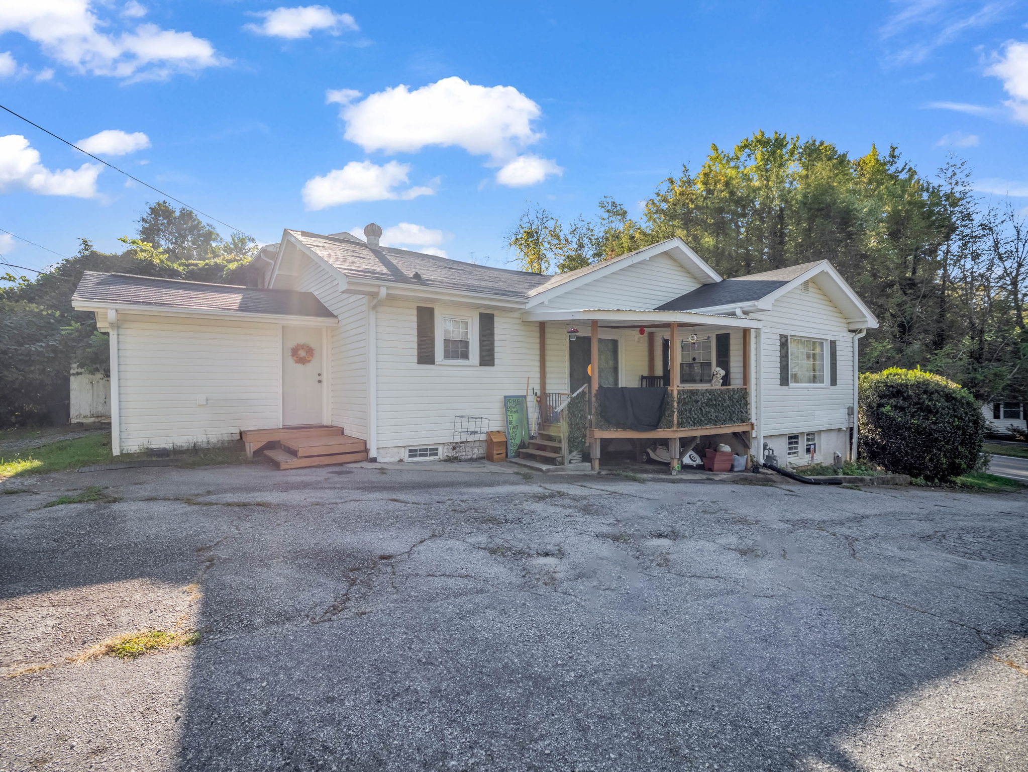 228-Stoney-Mountain-Rd-Hendersonville-NC-03