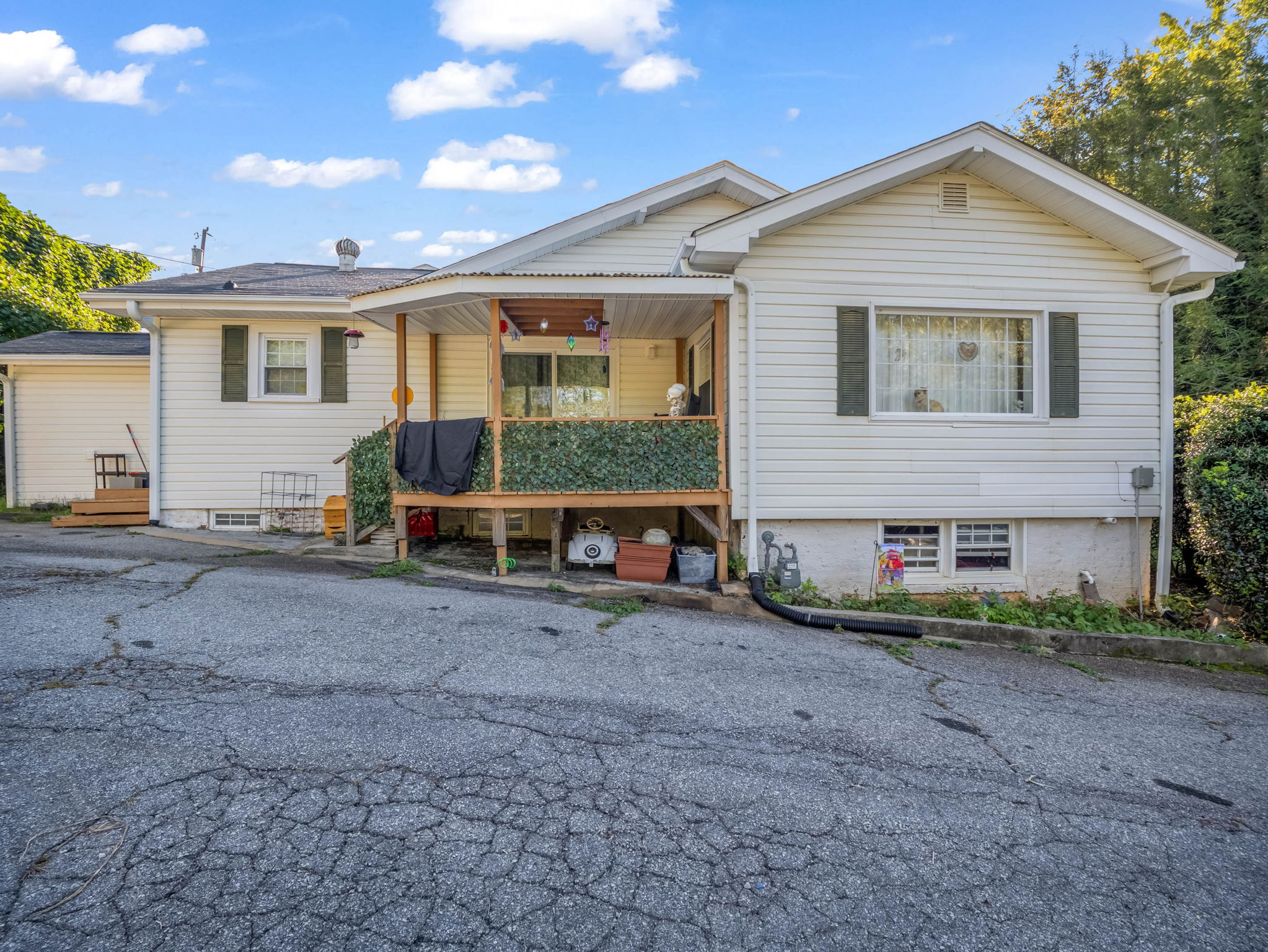 228-Stoney-Mountain-Rd-Hendersonville-NC-06