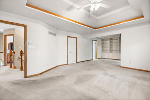  Photo 32