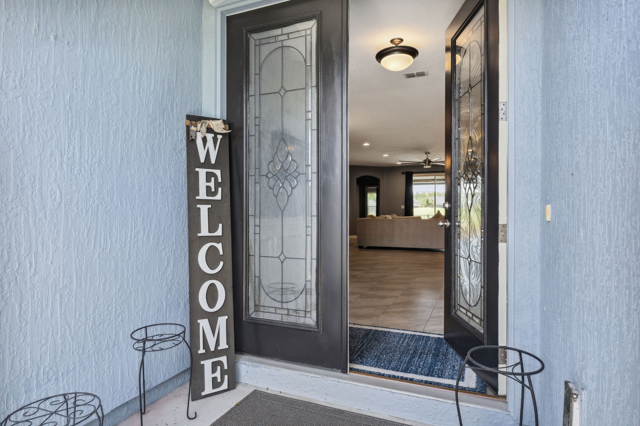 Front Entry Detail