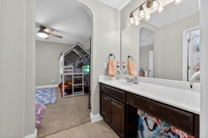  Photo 41