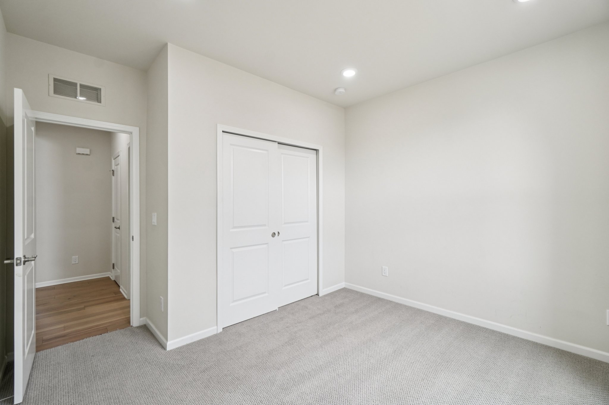 Martin Rd-S1703-024.jpg