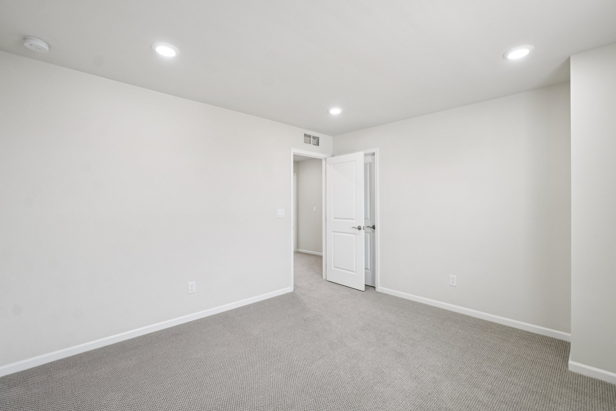 Martin Rd-S1703-029.jpg