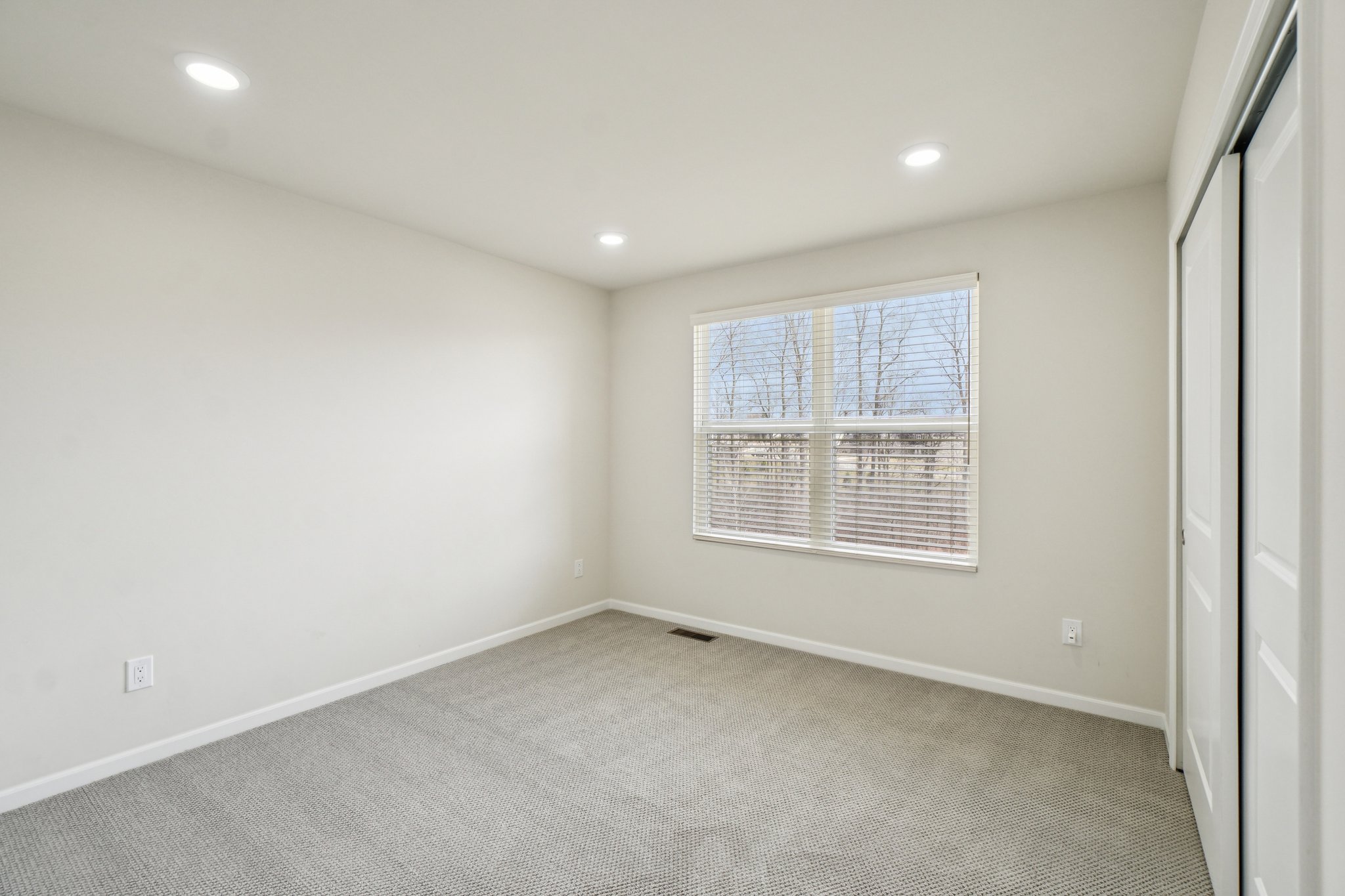 Martin Rd-S1703-031.jpg