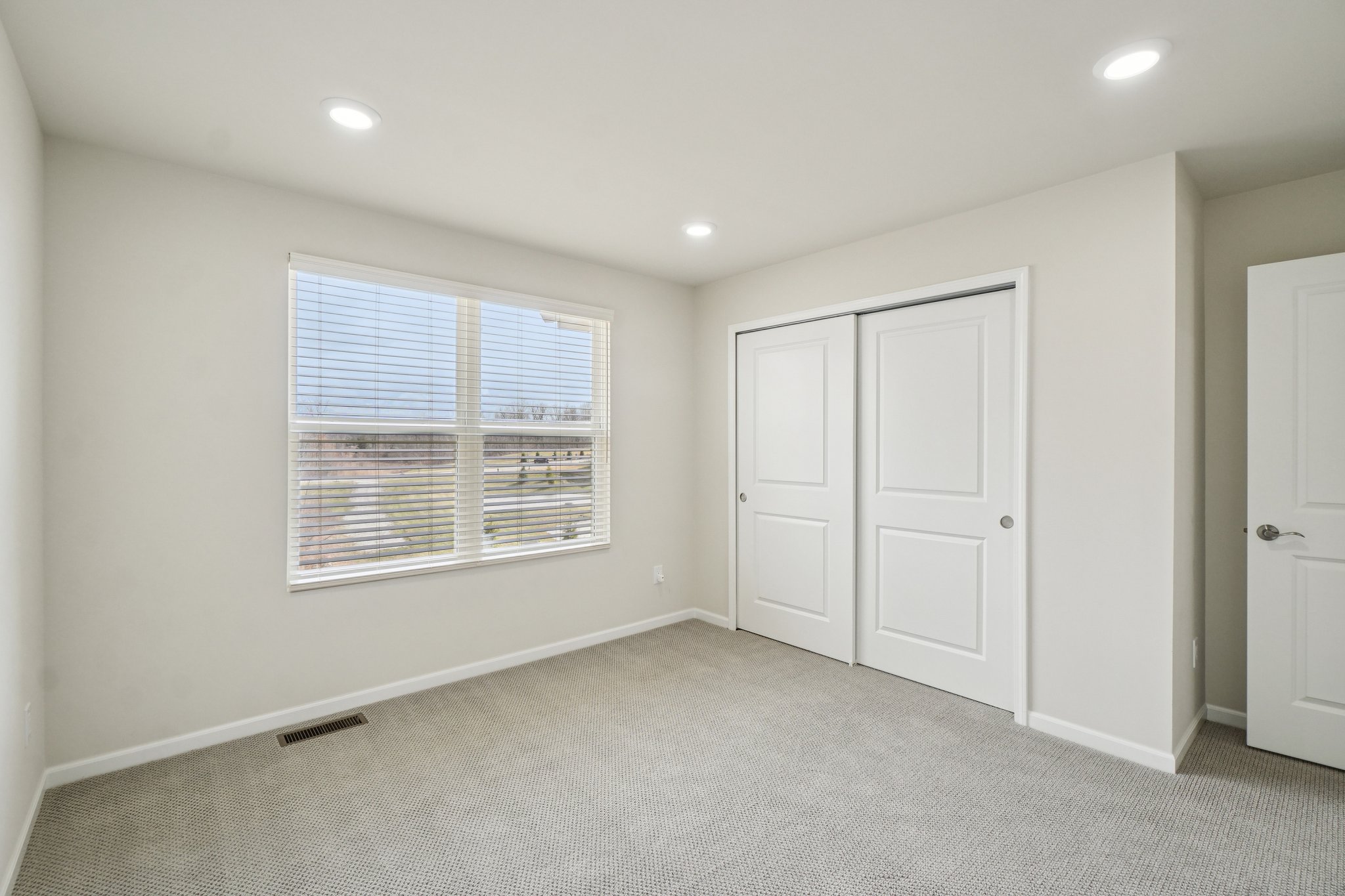 Martin Rd-S1703-032.jpg