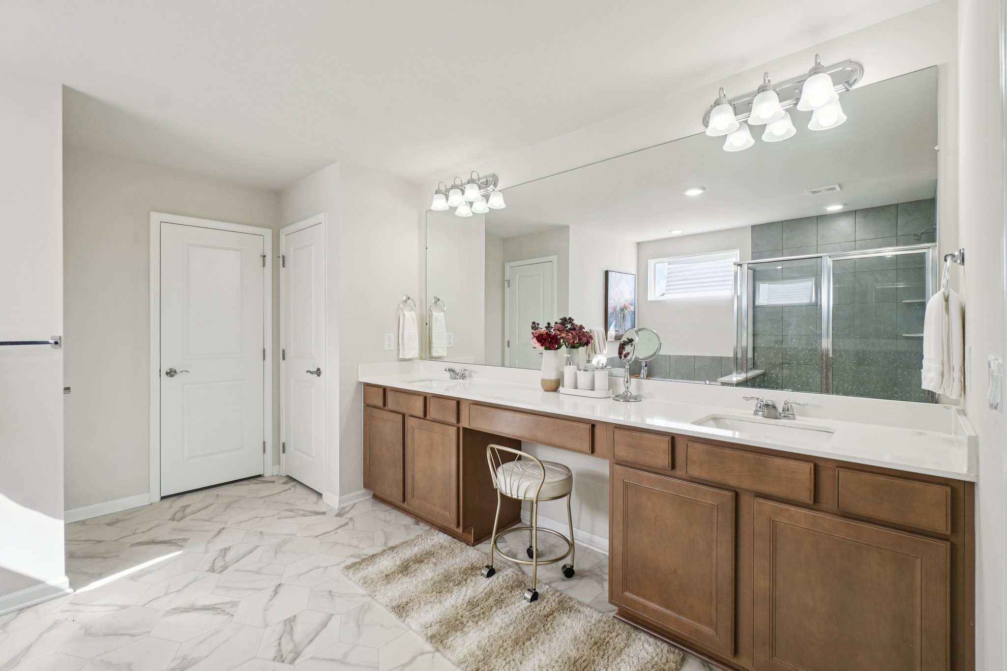 Martin Rd-S1703-039.jpg