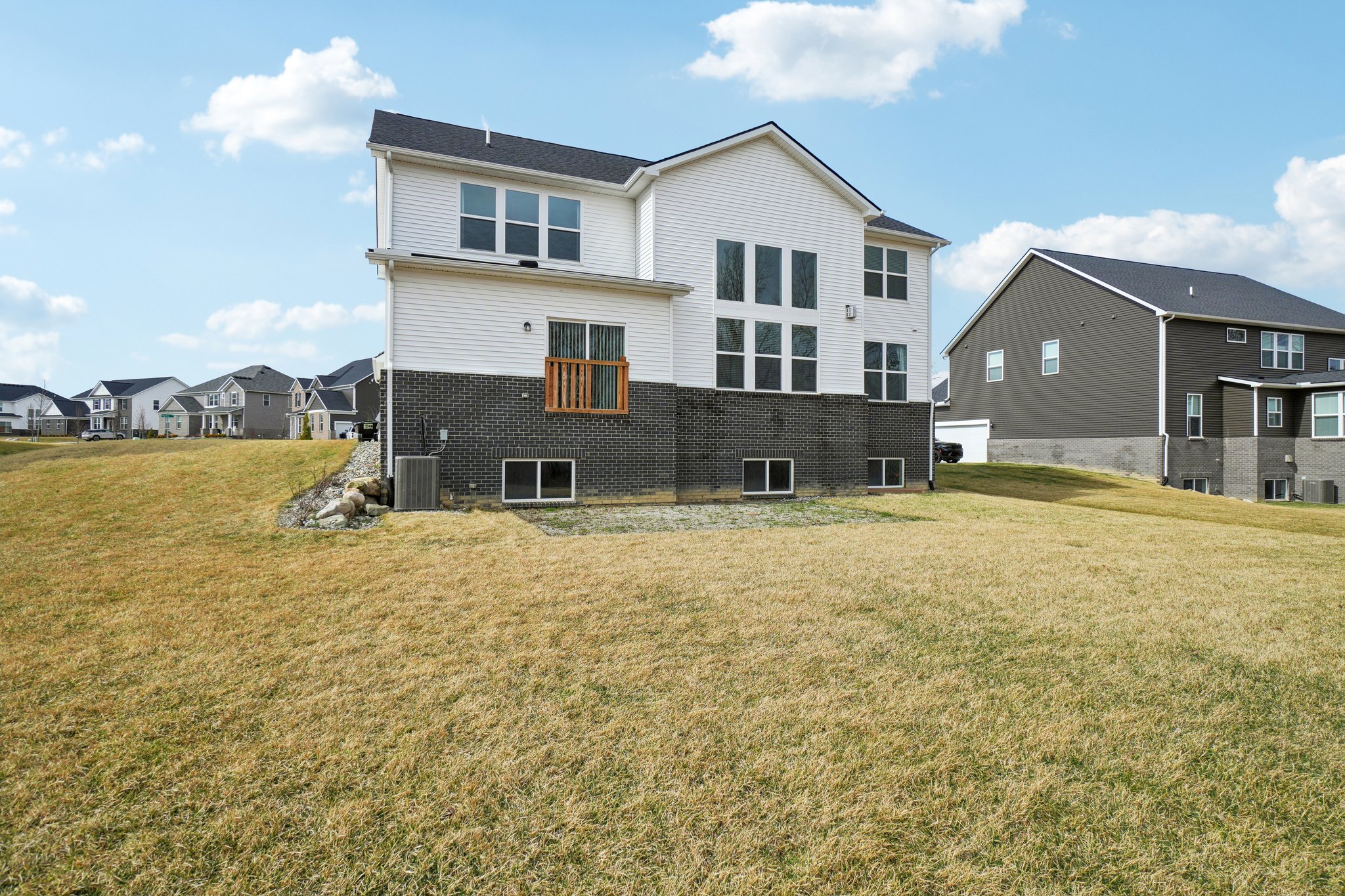 Martin Rd-S1703-045.jpg