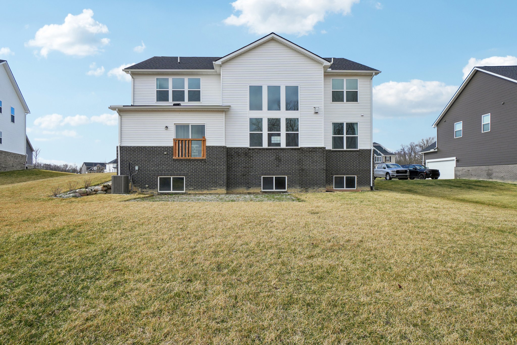 Martin Rd-S1703-046.jpg