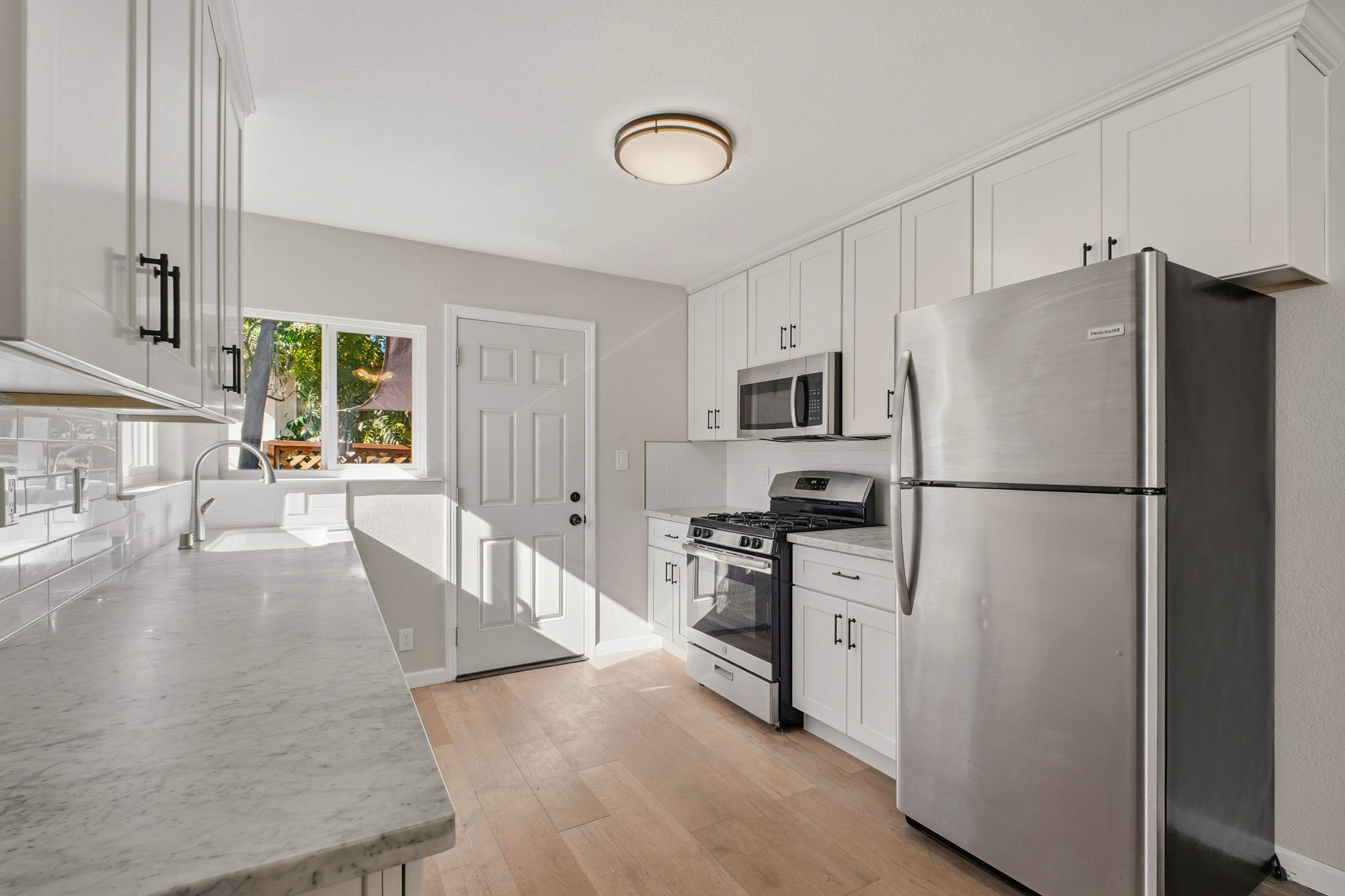 011_F8_22824 High St