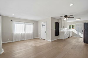 010_F8_22824 High St