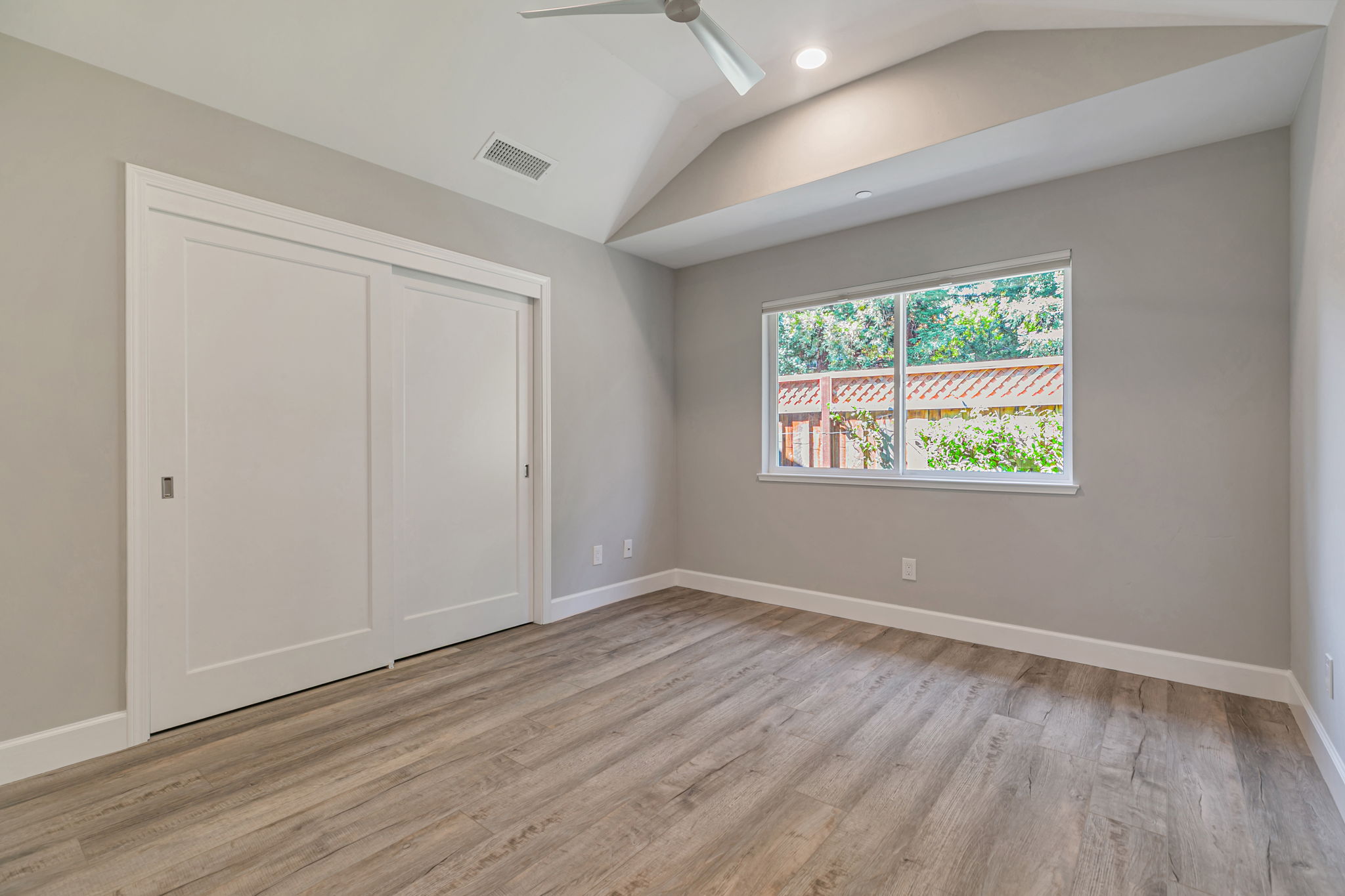 019_22826 Sequoia Dr A