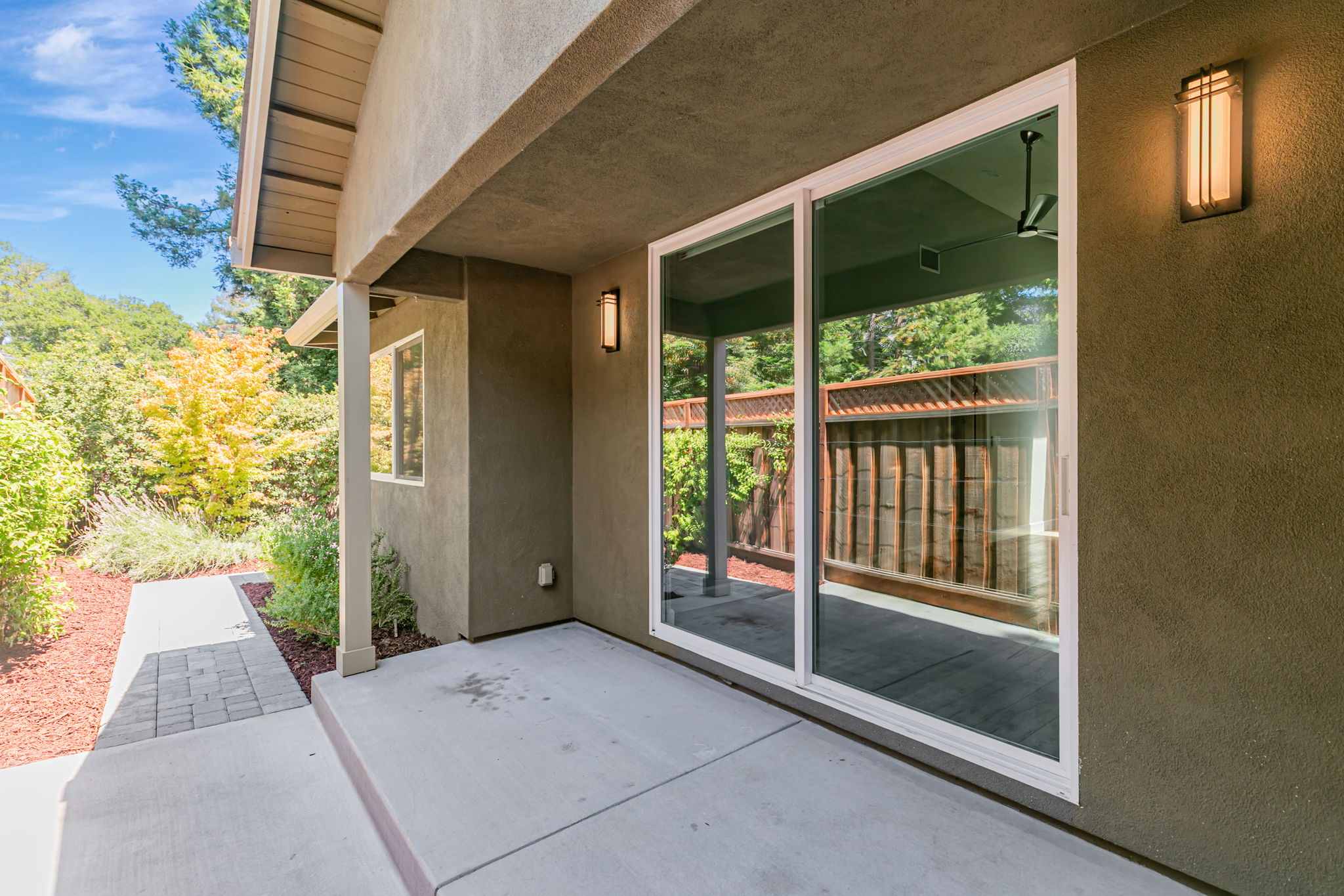 034_22826 Sequoia Dr A