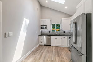 016_22826 Sequoia Dr A