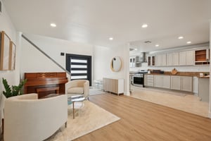 Larkin St-1706-009.jpg