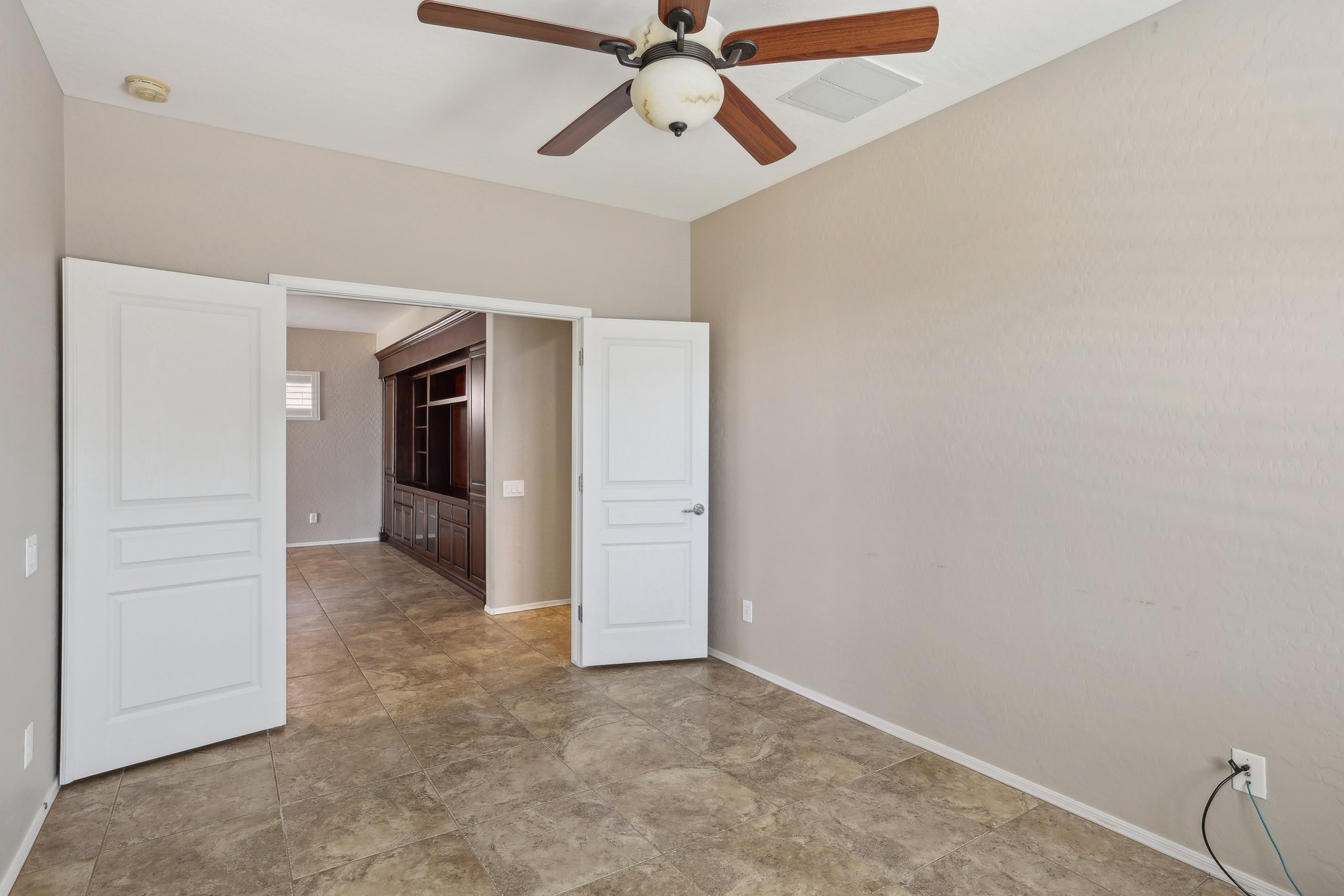 Carambala Ln-2405-018.jpg
