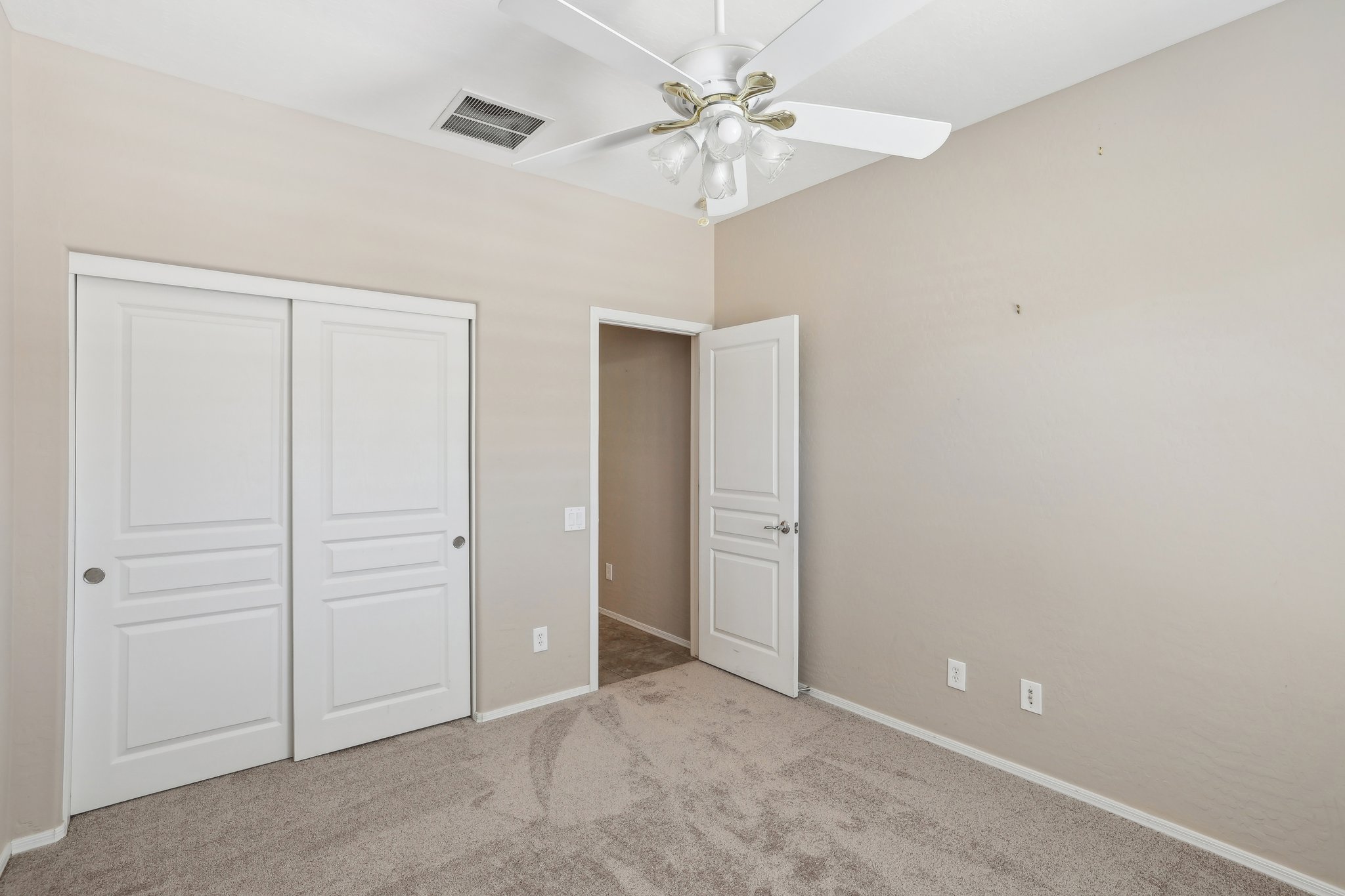 Carambala Ln-2405-021.jpg