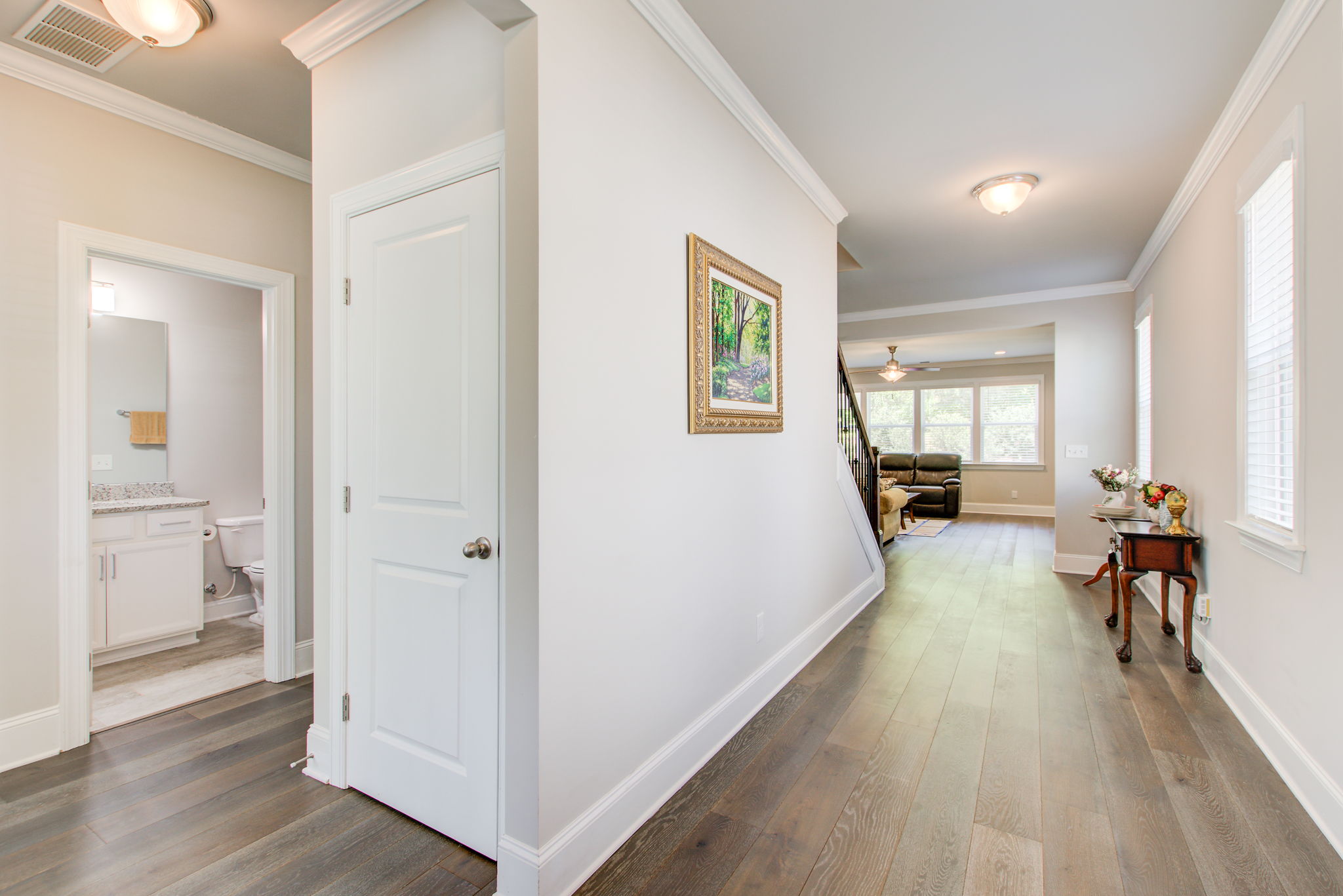 7 Breezeway w Full Bath + LR Views