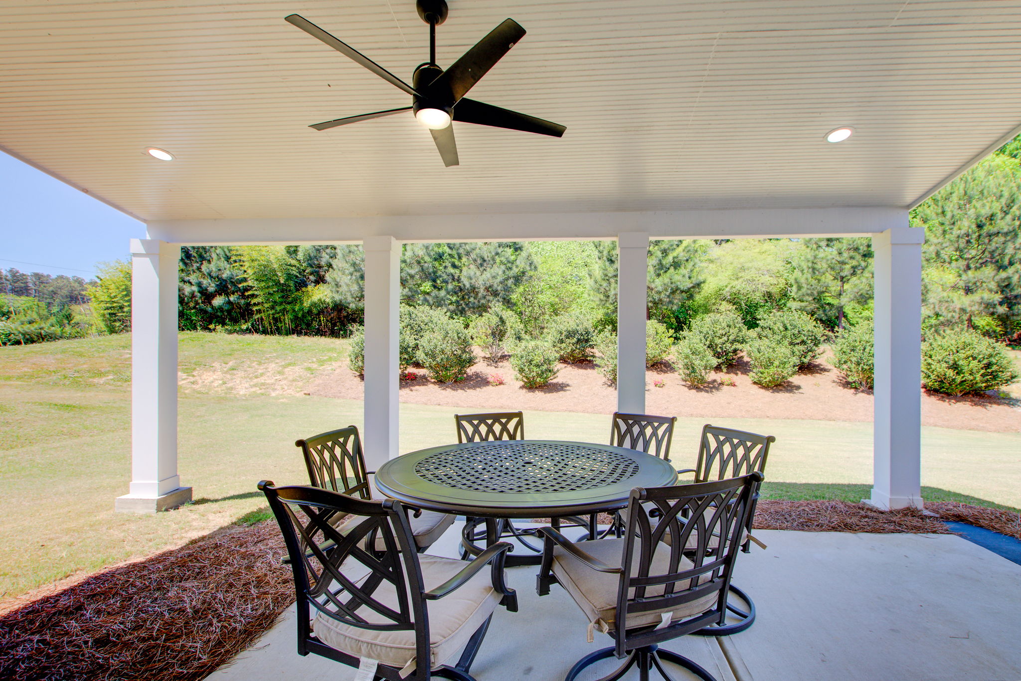 12 Exterior Covered Patio w Yard View