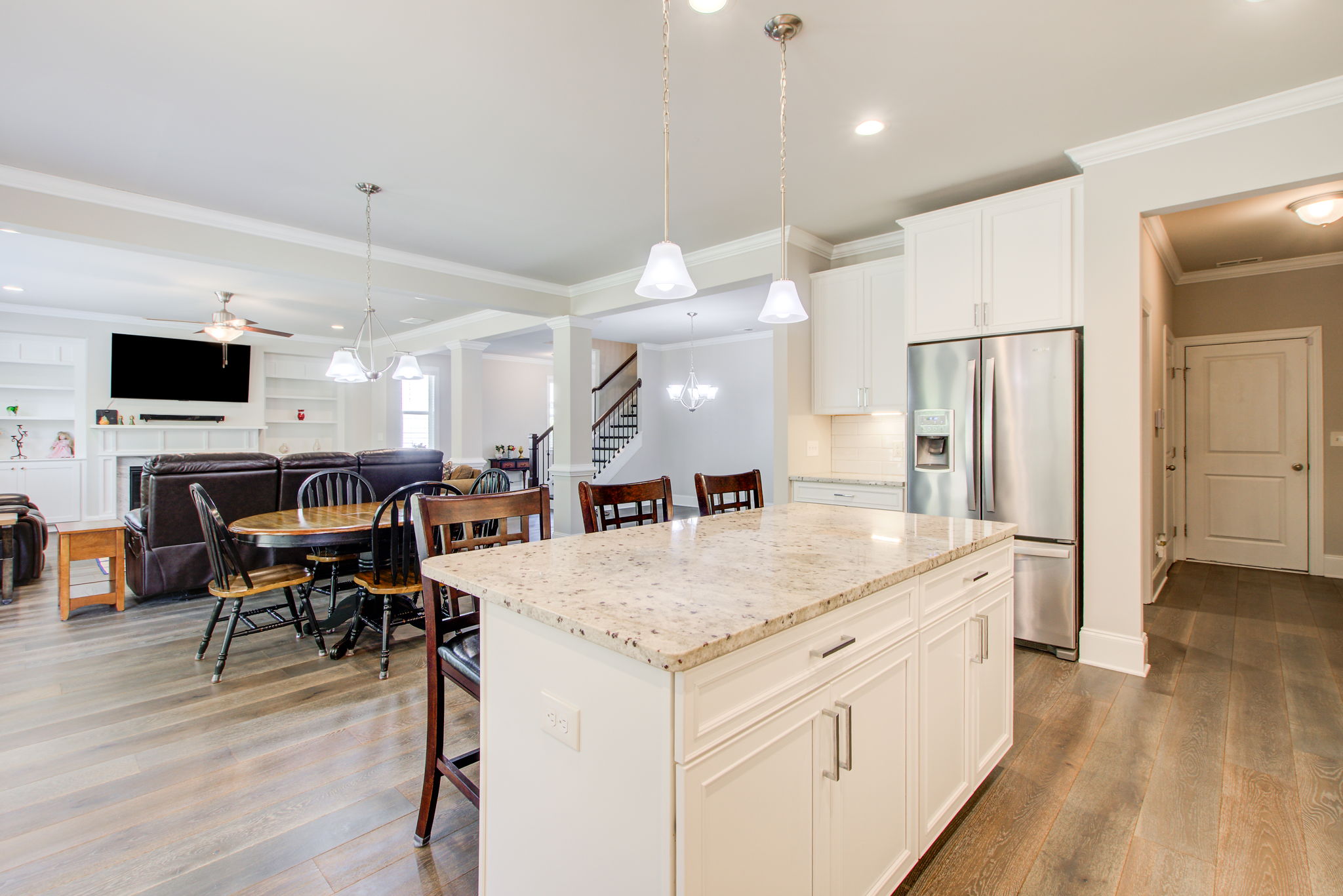 17 Kitchen C w LR + Garage Access