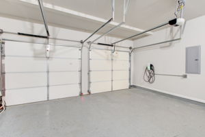 19 Garage w EV Charging Station