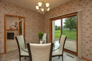 12-Eat in Kitchen