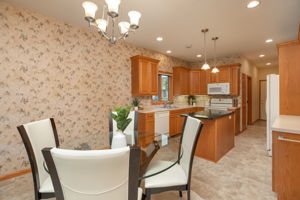 13-Eat in Kitchen
