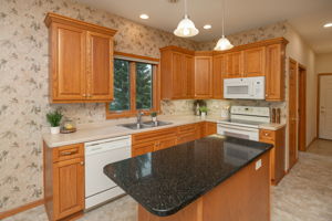 14-Kitchen