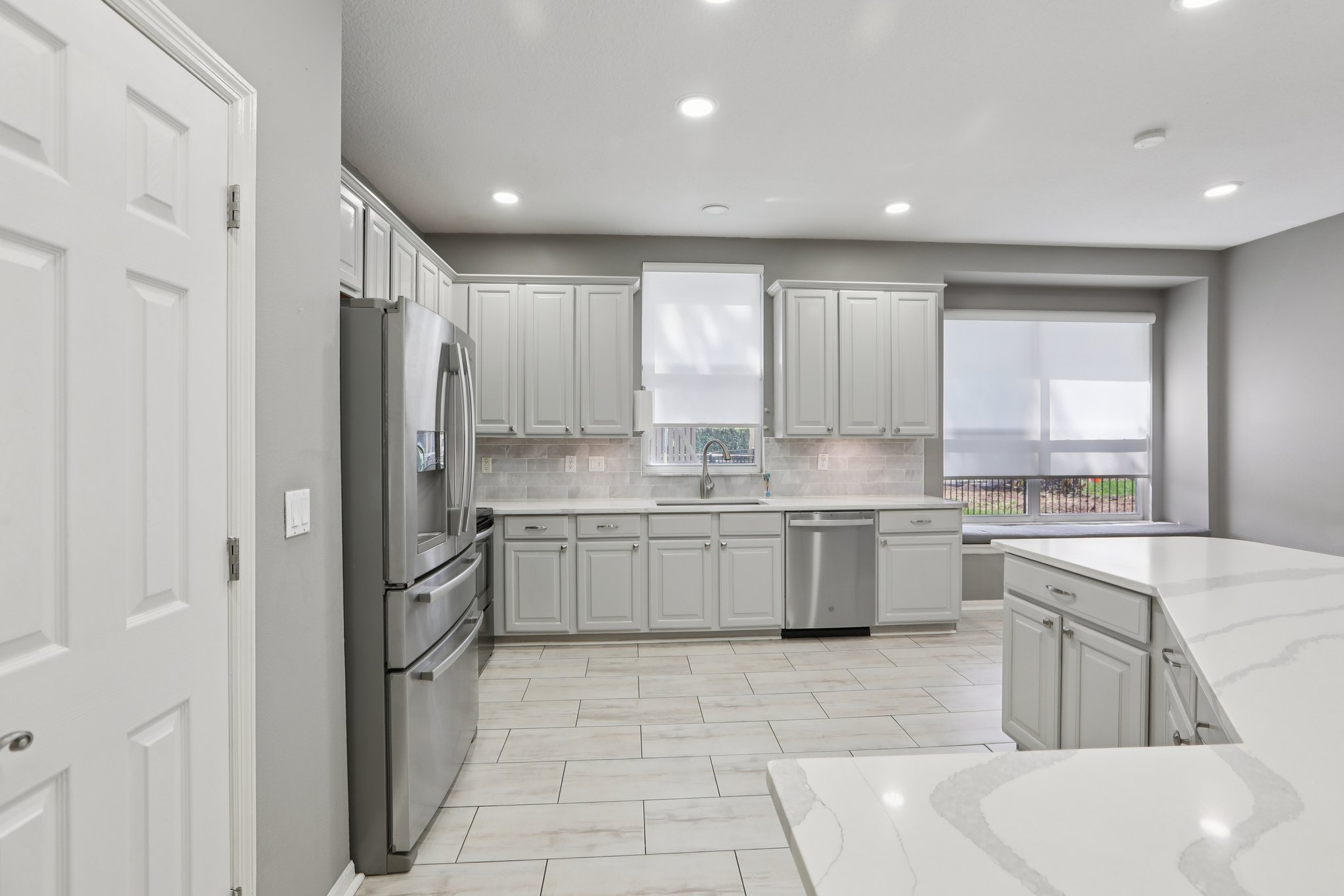 Collridge Dr-S0704-015.jpg