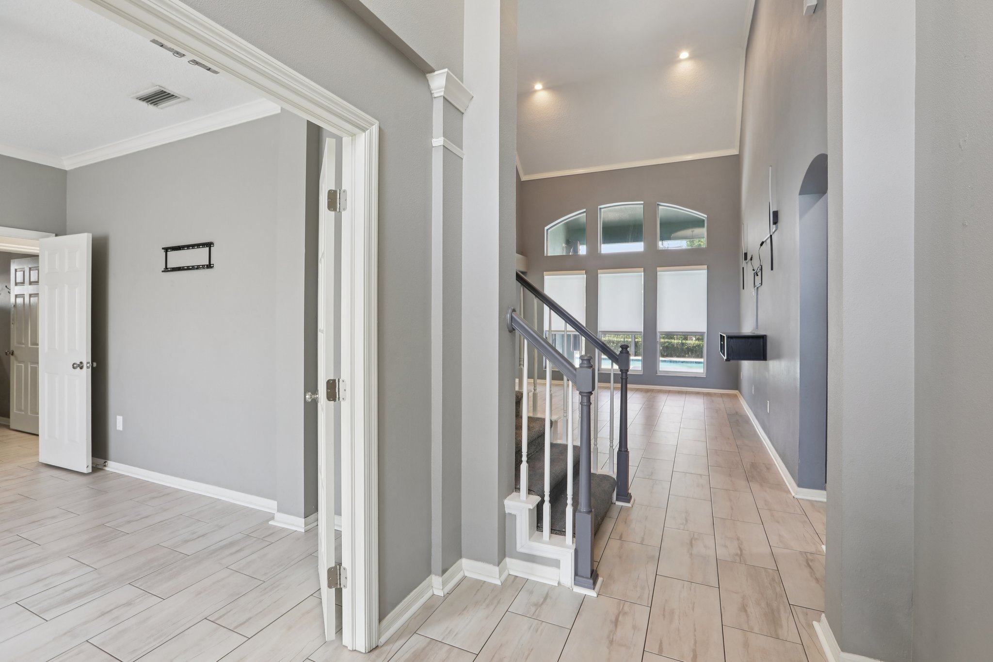 Collridge Dr-S0704-016.jpg