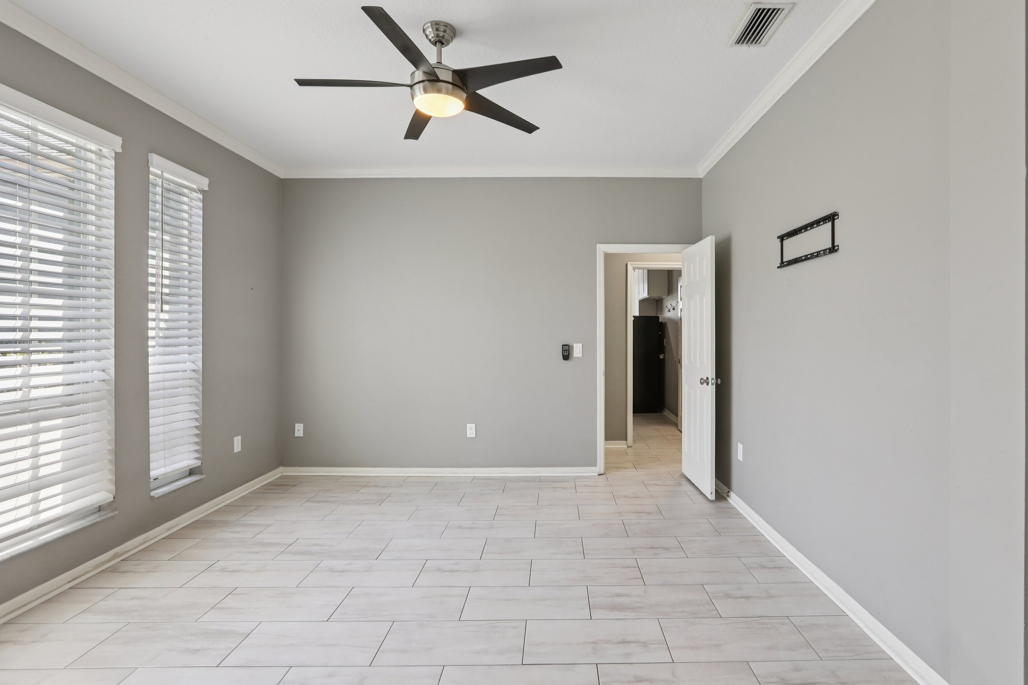 Collridge Dr-S0704-017.jpg