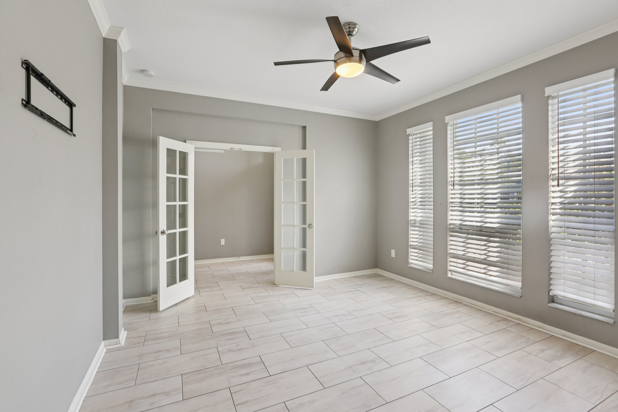 Collridge Dr-S0704-018.jpg