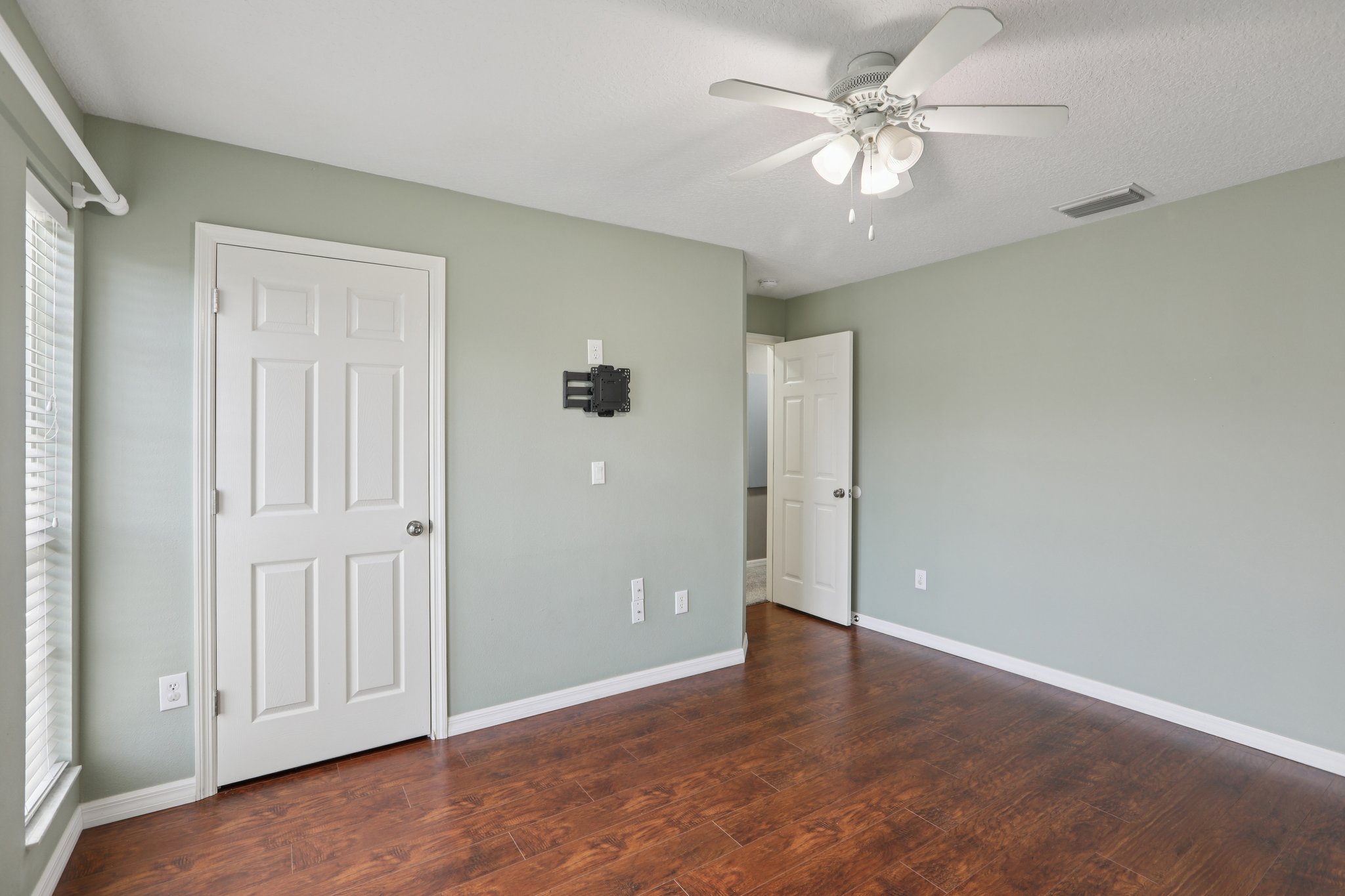 Collridge Dr-S0704-021.jpg