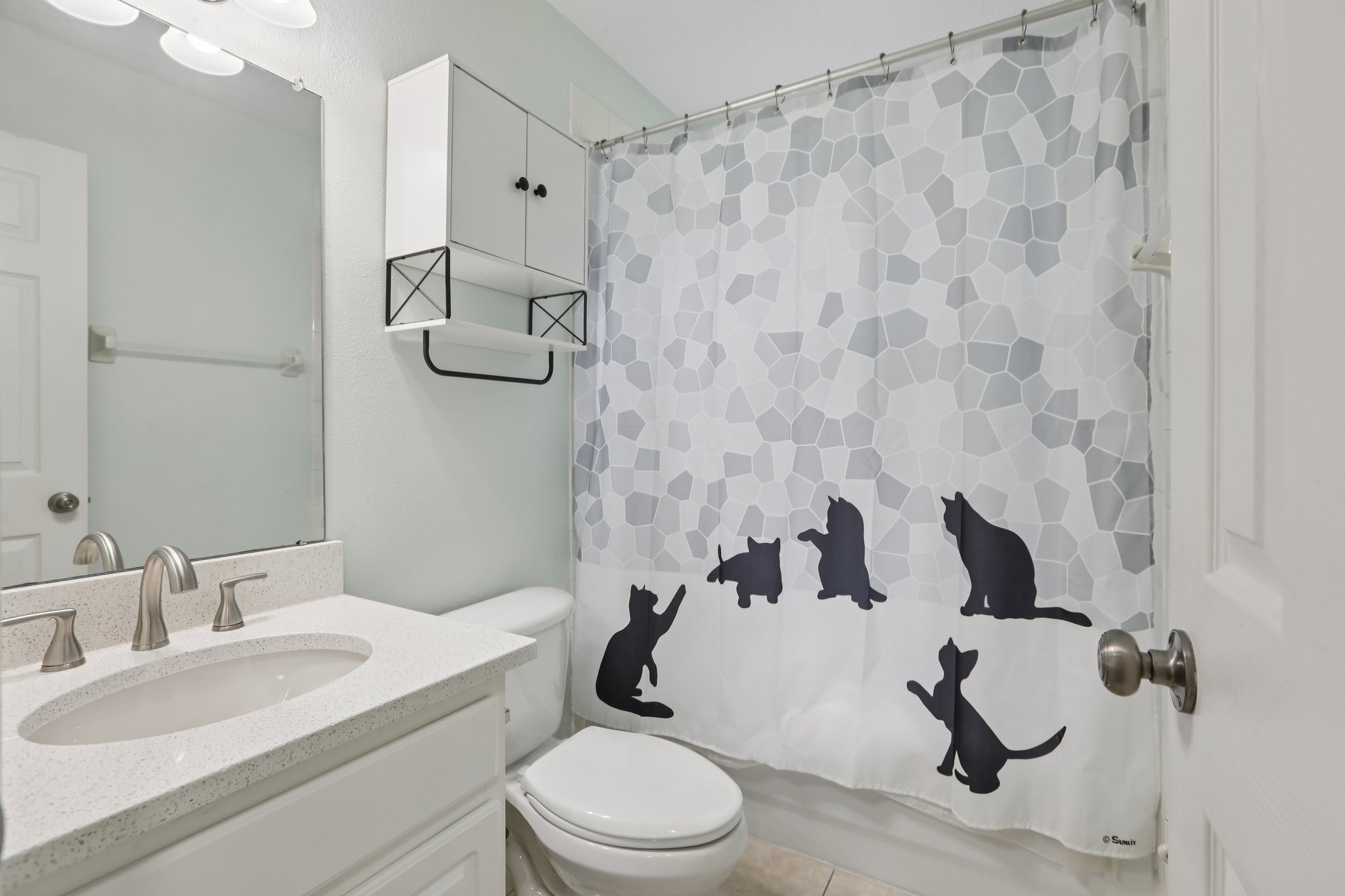 Collridge Dr-S0704-025.jpg