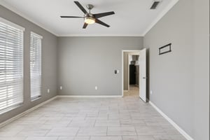 Collridge Dr-S0704-017.jpg