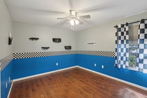 Collridge Dr-S0704-023.jpg