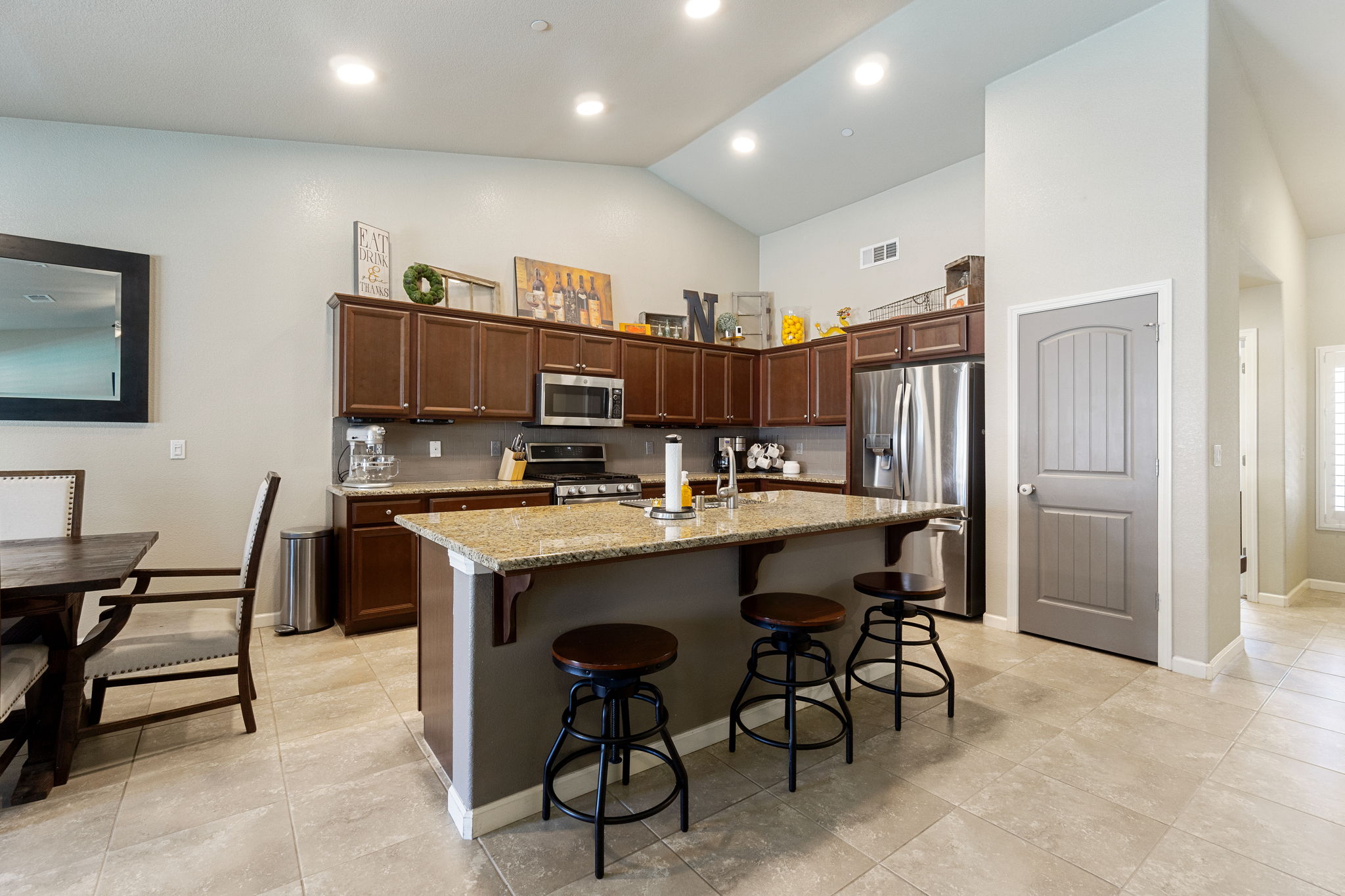 2286 W Andrew Ln, Hanford, CA 93230 | PHRAME Photography