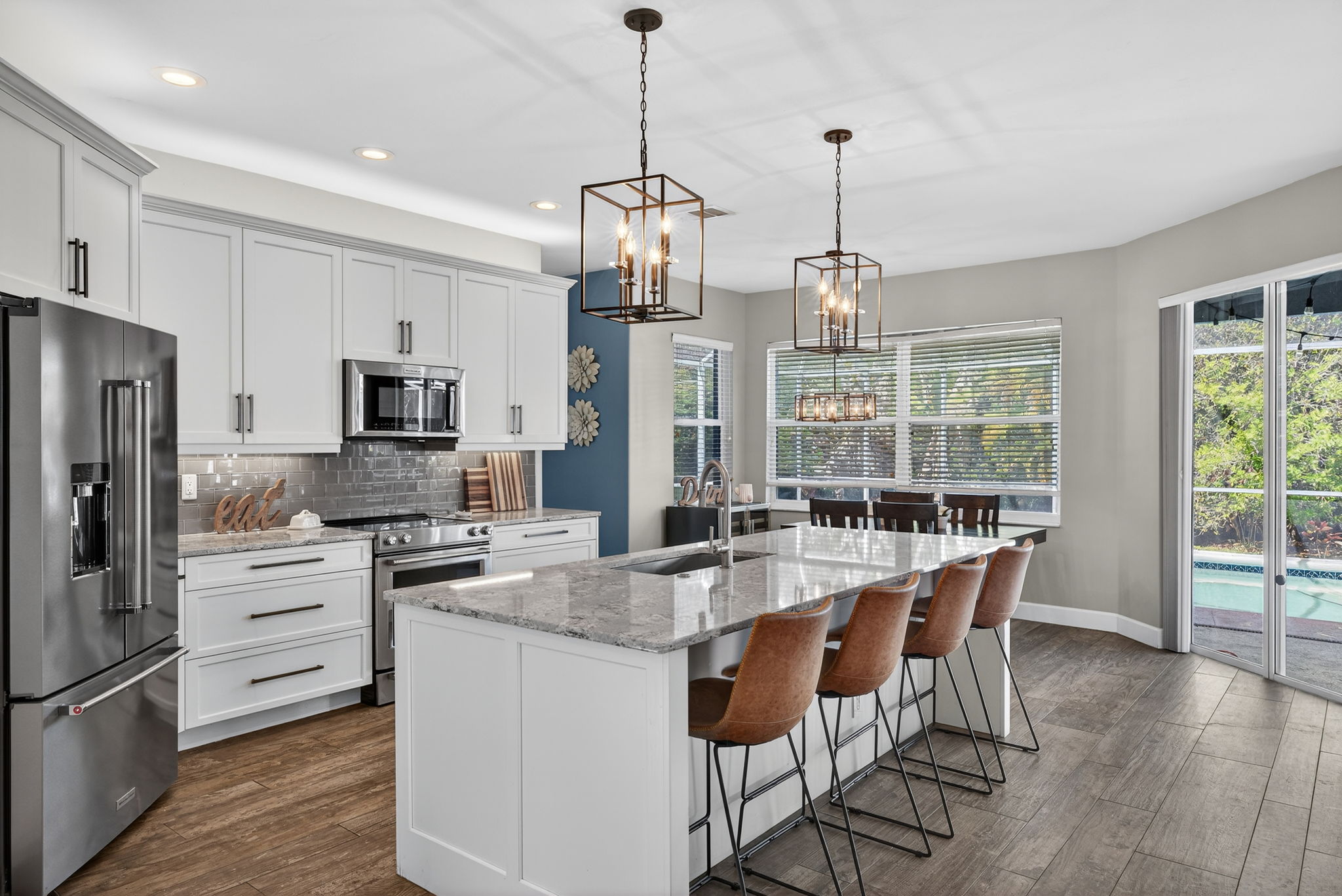 Breakfast Bar 1 of 2