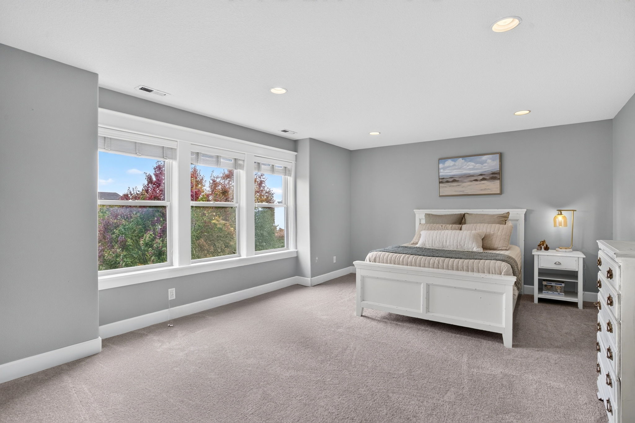 Bonus Room / Fifth Bedroom