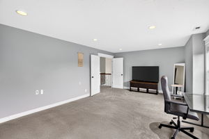 Bonus Room / Fifth Bedroom