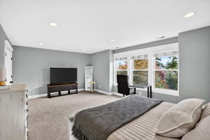 Bonus Room / Fifth Bedroom