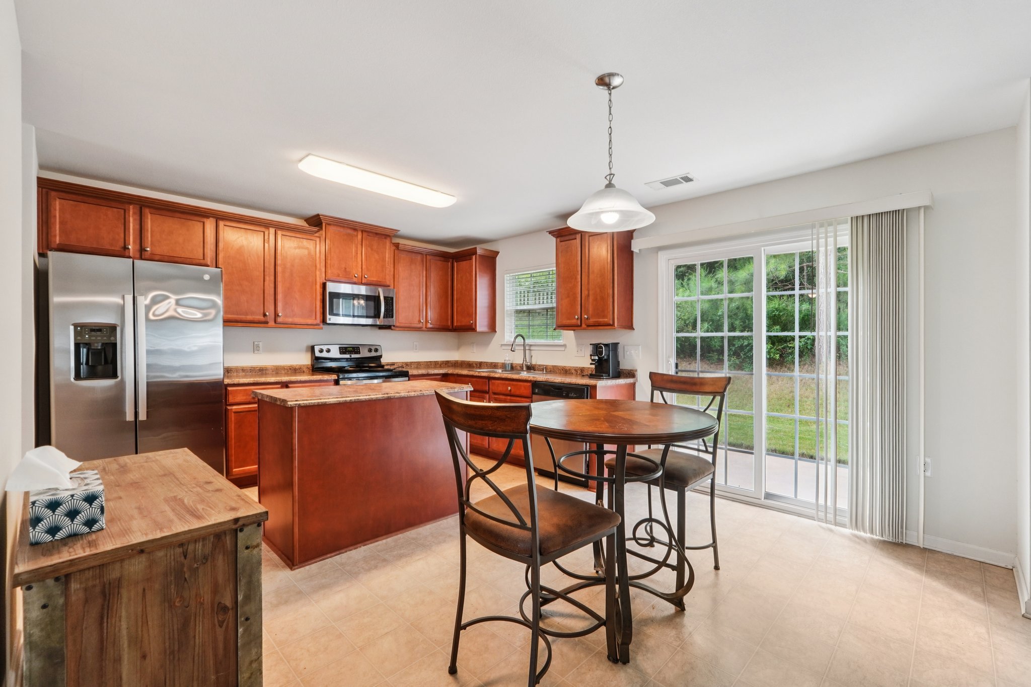 Reid Pointe Ave-S1208-015.jpg