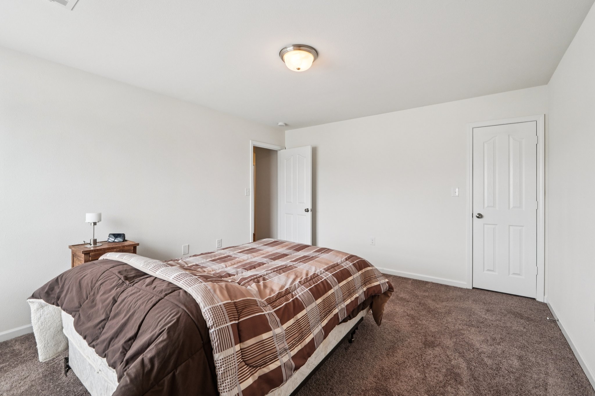 Reid Pointe Ave-S1208-037.jpg