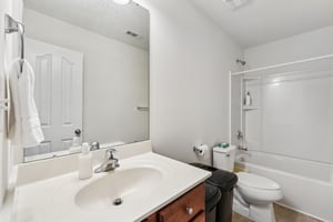 Reid Pointe Ave-S1208-034.jpg