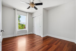  Photo 34