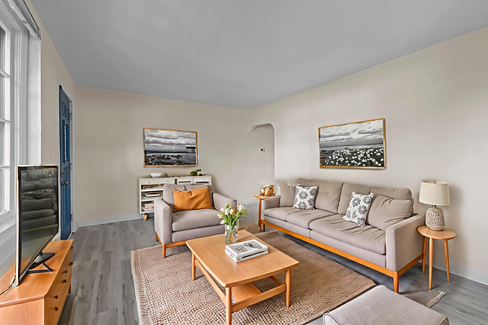 IMG_6275 virtually staged.jpeg