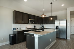 Kitchen/Breakfast Bar