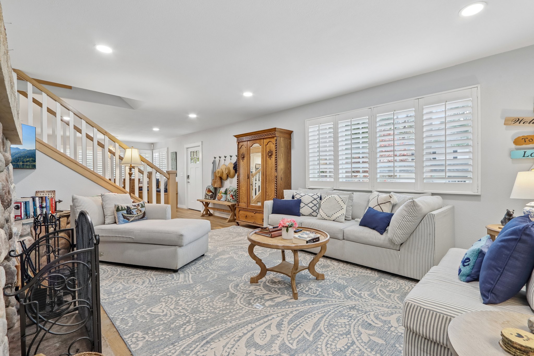 Hemlock Dr-S2808-009.jpg